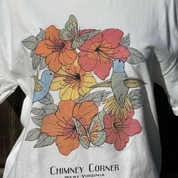 Floral Graphic T-Shirt color changing in the sun, women’s SM - Picture 4 of 6
